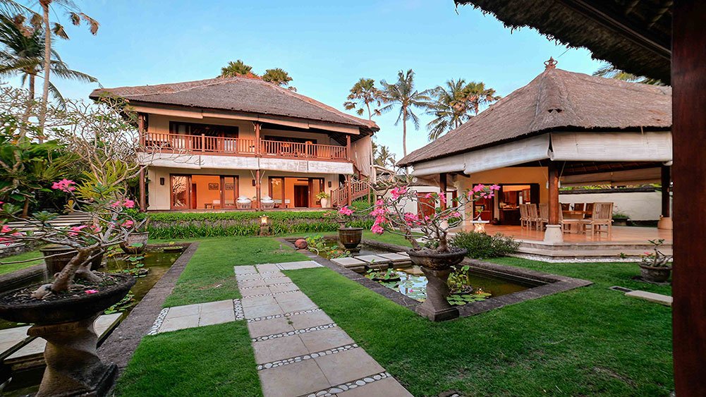 Villa Tanju - Guest Bedroom pavilion view